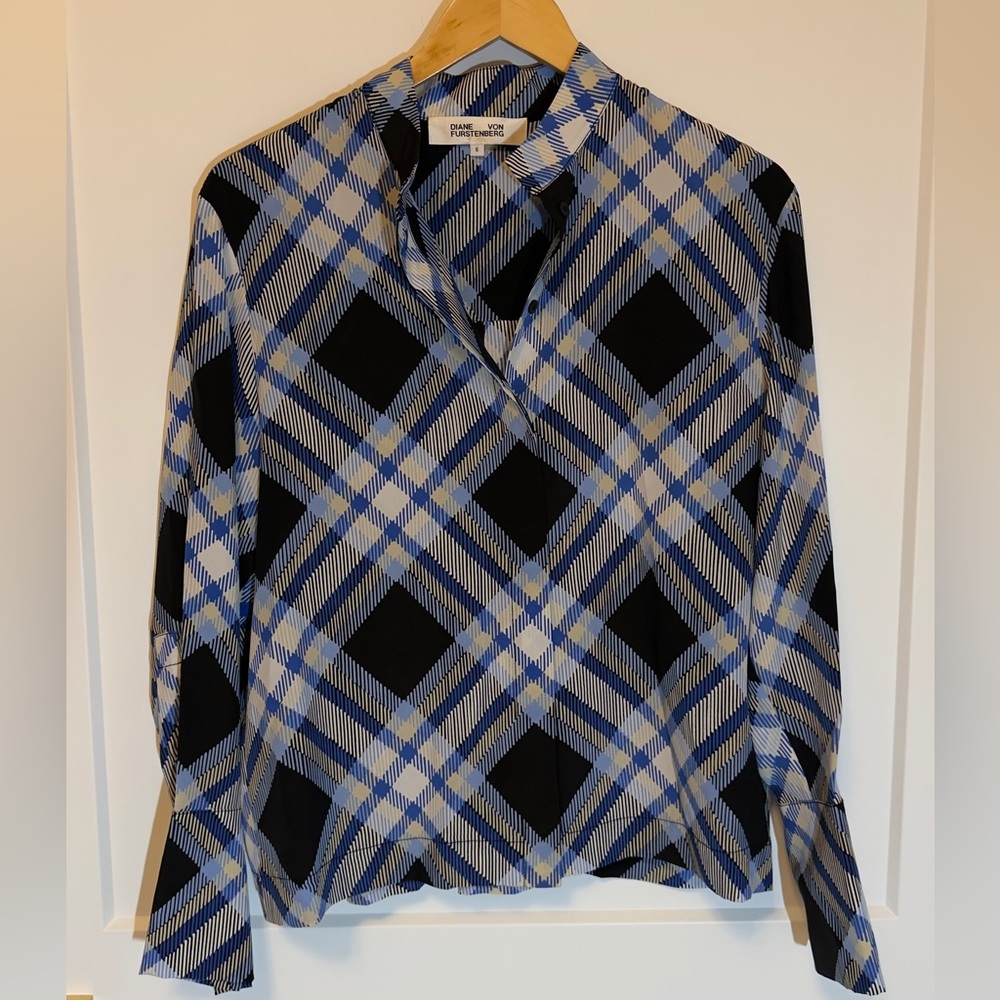 Diane Von Furstenberg 100% Silk Black and Blue Plaid Button Blouse, Size 6